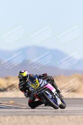 media/Dec-07-2025-CVMA (Sun) [[3e7d2de5dc]]/Race 9-Formula UL Shootout/